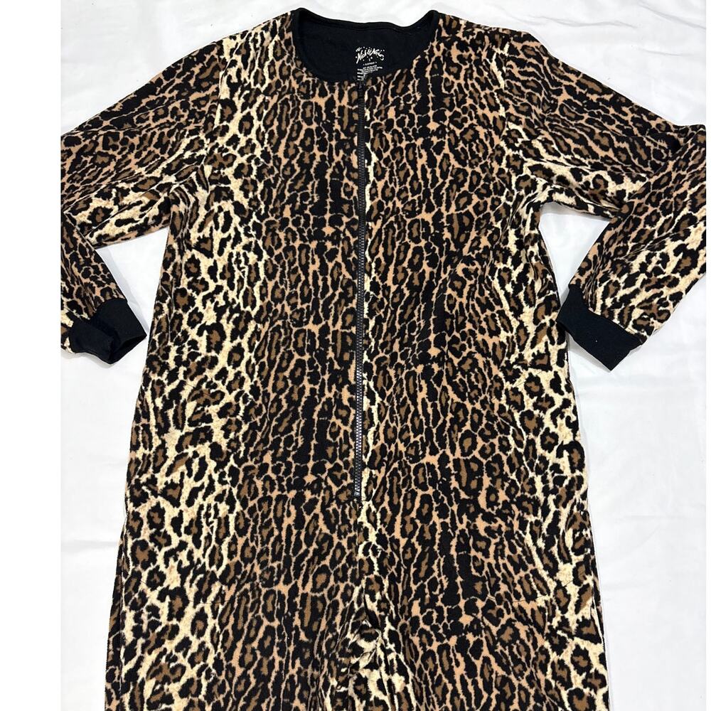 Nick & Nora Women’s Small Leopard Print One Piece  Footed Pajamas Sleepwear - Picture 2 of 8